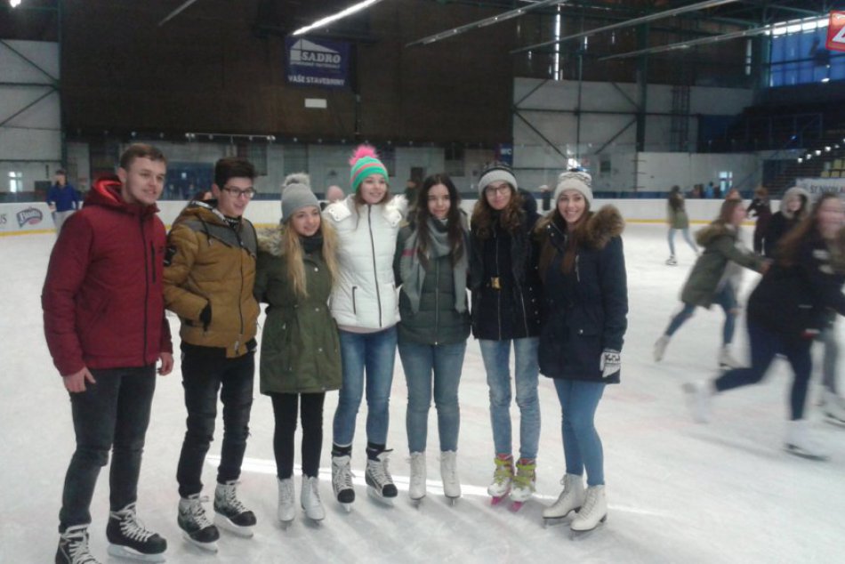 Ilustračný obrázok k článku Deň študentstva v Považskej: Stredoškoláci to zobrali exhibične, VIDEO a FOTO