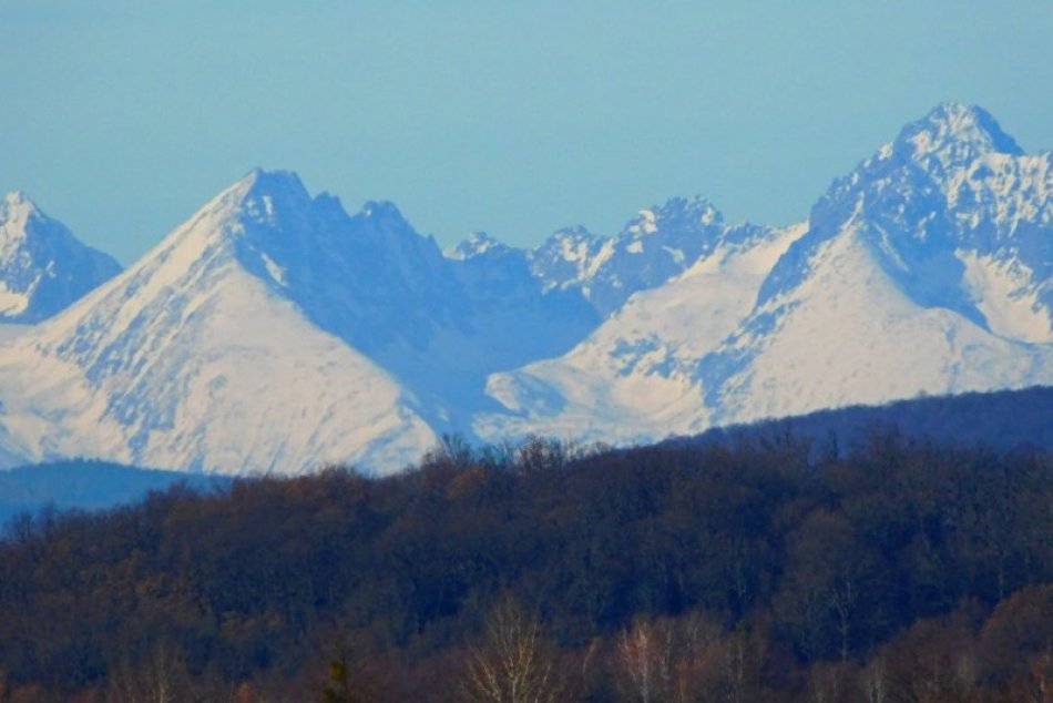 Ilustračný obrázok k článku Vysoké Tatry zo Silice? Prečo nie: FOTKY vás dostanú!