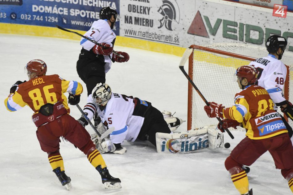 Ilustračný obrázok k článku FOTO: Országh po prehre v Trenčíne: Za chyby sa platí, takže odchádzame bez bodu
