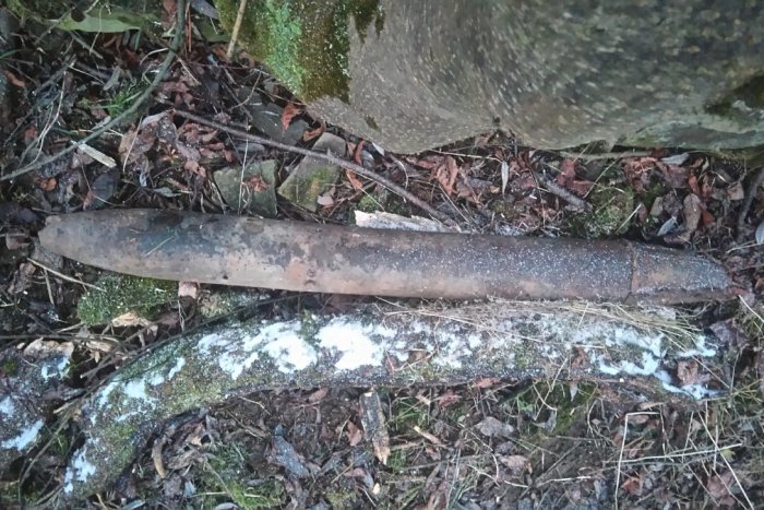 Ilustračný obrázok k článku Čo by ste urobili, keby ste našli granát? Jeden zneškodnil pyrotechnik