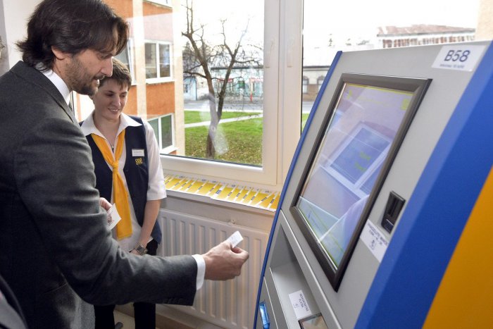 Ilustračný obrázok k článku Kolkomaty majú problém: Vybavovanie dokladov budete musieť odložiť