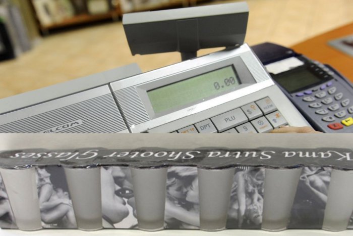 Ilustračný obrázok k článku Hygienici varujú: TÁTO sada pohárov z Číny obsahuje kadmium a olovo!