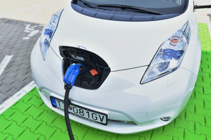Ilustračný obrázok k článku Elektromobily zažívajú boom: Celosvetový predaj vzrástol na rekordnú úroveň