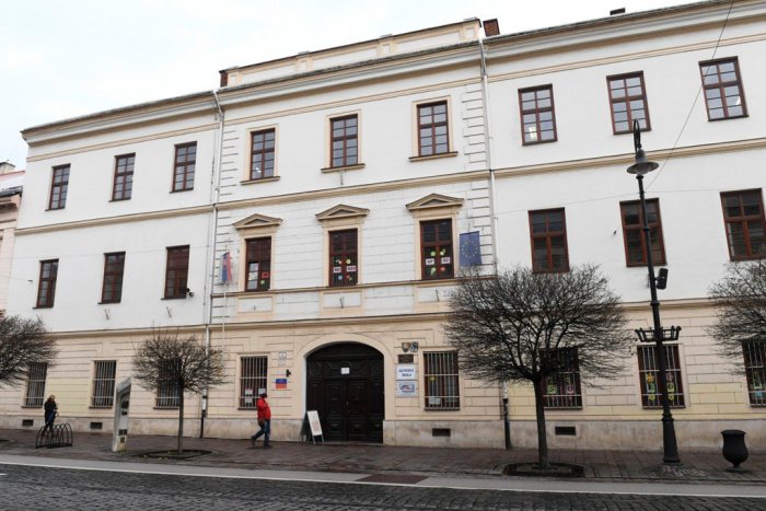 Ilustračný obrázok k článku Kedysi kasárne, dnes škola, FOTO: Košická priemyslovka oslavuje 50 rokov