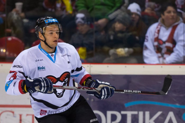 Ilustračný obrázok k článku Mladé posily v kádri baranov. Bystrica angažovala Rosandiča a Kabáča