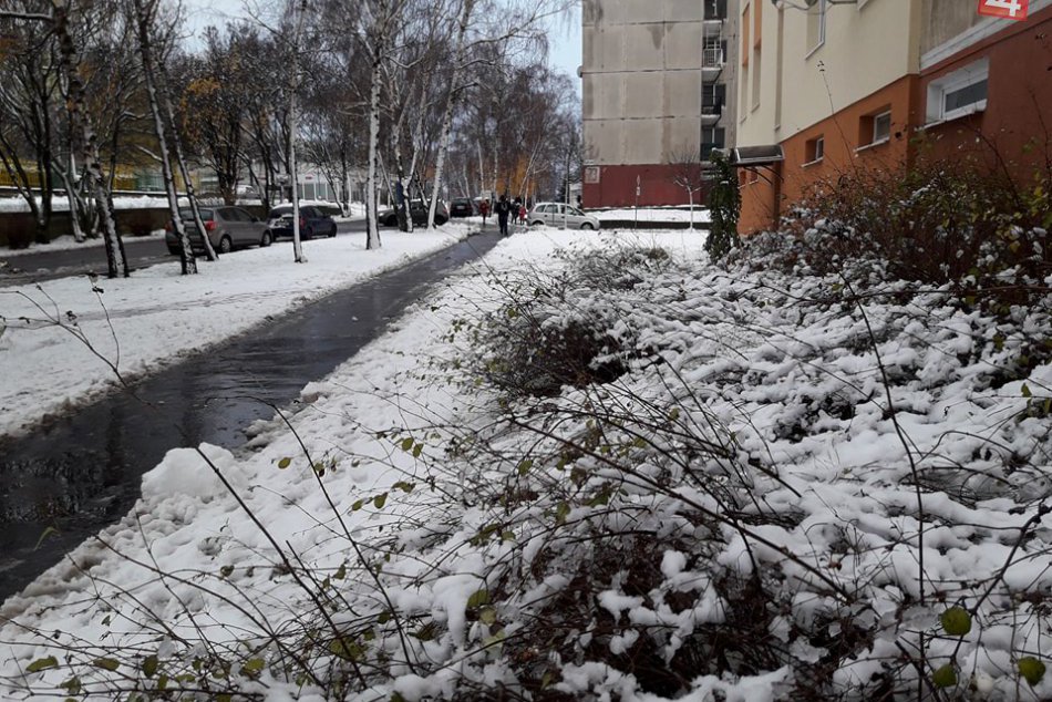 Ilustračný obrázok k článku Do Hlohovca prišla zima: Na toto upozorňuje radnica