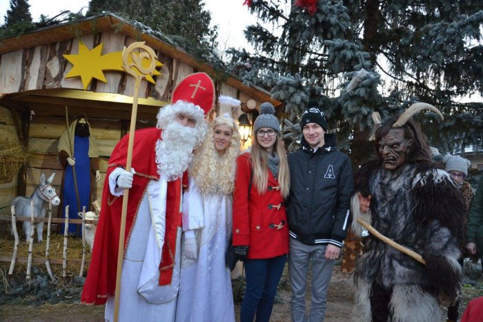 Ilustračný obrázok k článku Vianočné trhy v Považskobystrickom okrese sa blížia: Čo si naše obce pripravili?