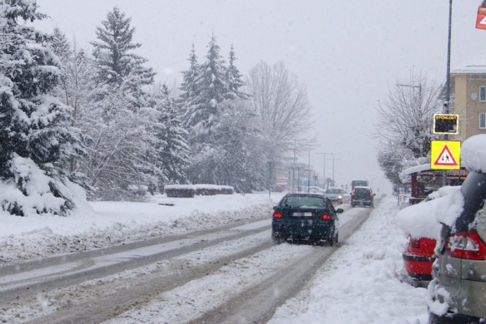 Ilustračný obrázok k článku Problémy s elektrinou pokračujú: Dediny v okolí Žiaru, ktoré sú na tom najhoršie
