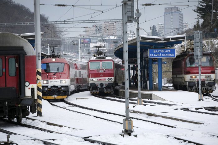 Ilustračný obrázok k článku Cesta rýchlikom z Bratislavy do Žiliny sa skráti o štvrť hodiny