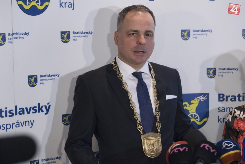 Ilustračný obrázok k článku Juraj Droba zložil sľub a ujal sa funkcie predsedu BSK