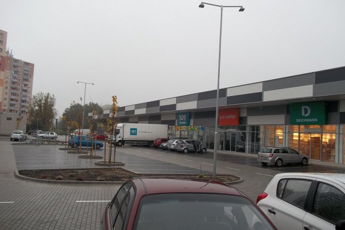 Ilustračný obrázok k článku Nákupné centrum ostáva v pôvodnej podobe: Večiansku S1 nerozšíria