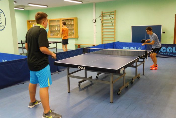 Ilustračný obrázok k článku Majstrovstvá okresu v stolnom tenise žiakov a žiačok: Kto postúpil ďalej?