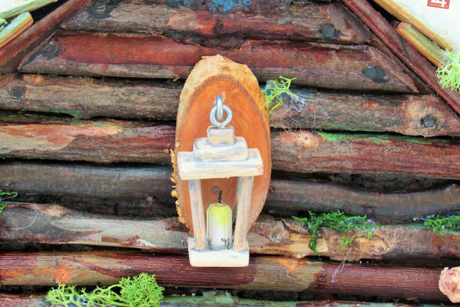 Ilustračný obrázok k článku Na Sekčove môžete pomôcť aj vy: Medzi panelákmi sa vyníma nádherná vtáčia búdka