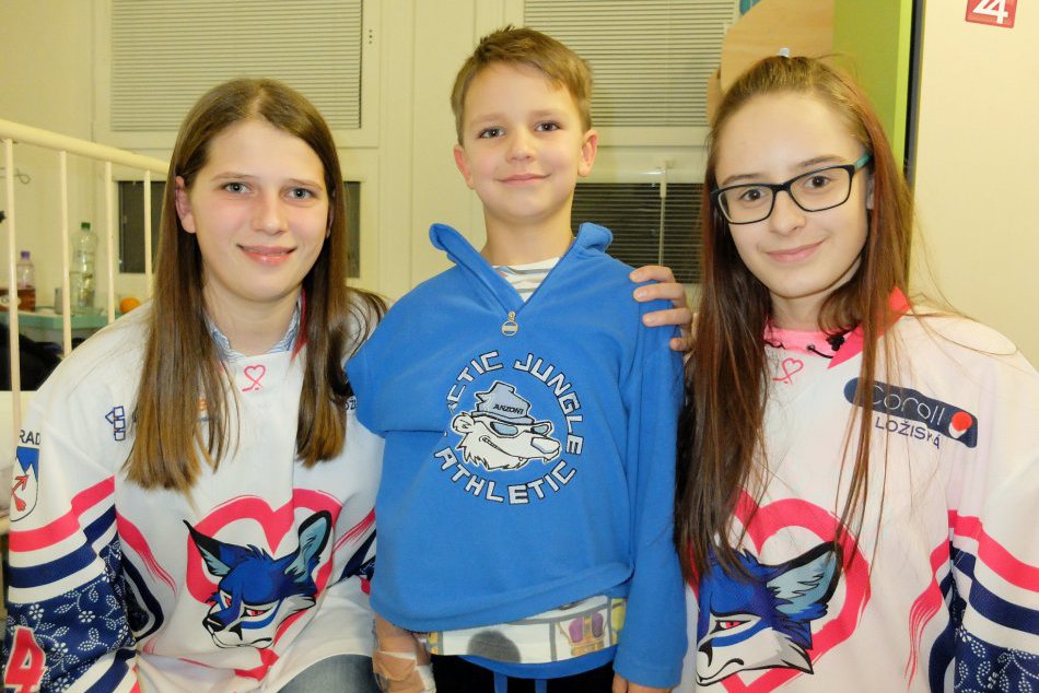 Ilustračný obrázok k článku Kde dávajú líšky dobrú noc? Spríjemňujú predvianočné večery chorým deťom