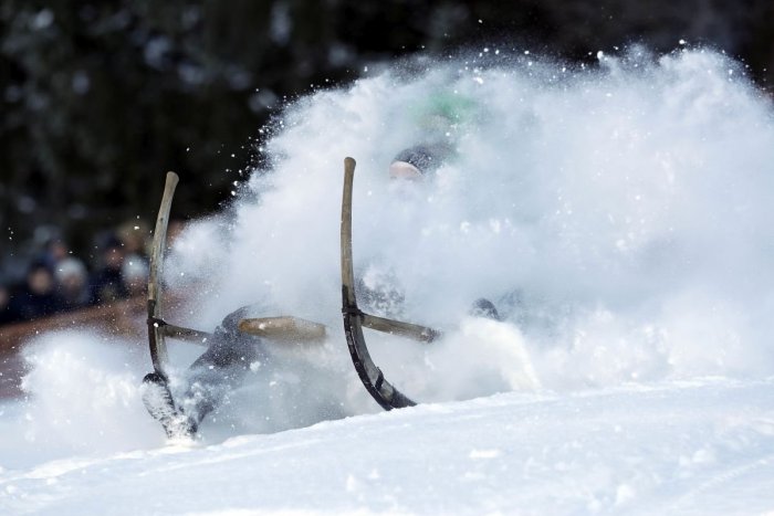 Ilustračný obrázok k článku Sane si obľúbili celé generácie: Ernest Hemingway sa na nich vybláznil aj cez leto