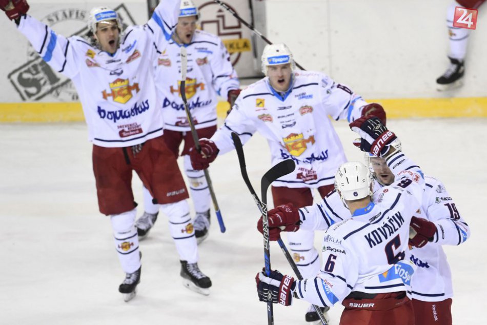 Ilustračný obrázok k článku FOTO a HLASY: Parádny triumf Zvolenčanov. V Trenčíne zdolali lídra tabuľky