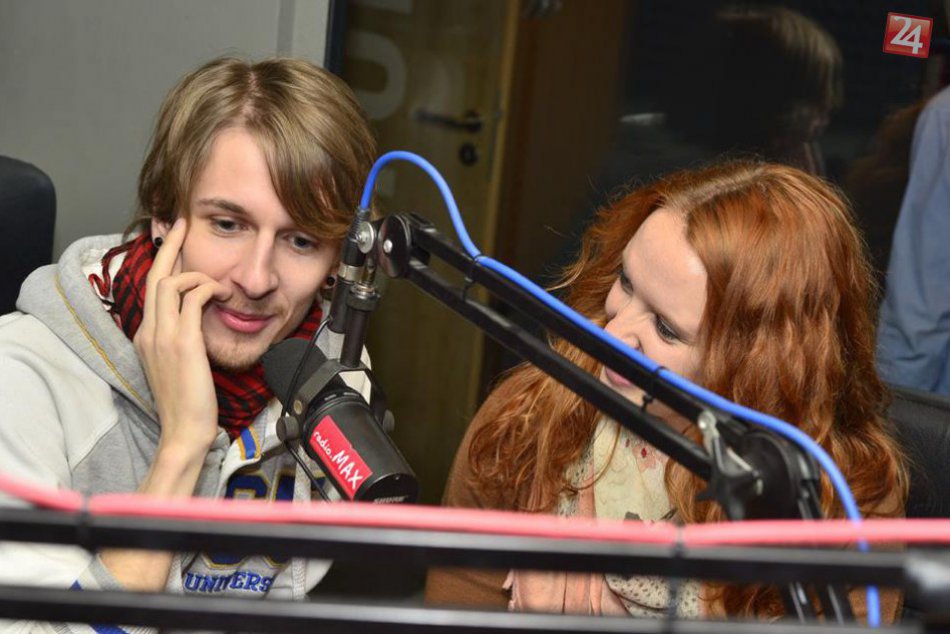 Ilustračný obrázok k článku Adamec, Ďurica aj Polemic: V rádiu MAX otvoria dvere svojim návštevníkom zvučné mená