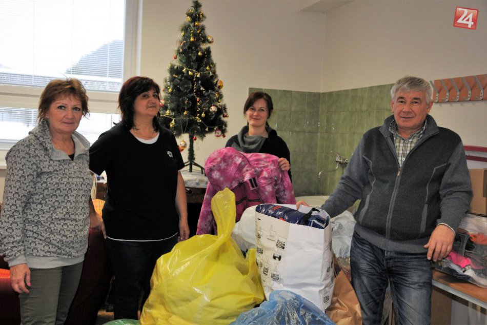 Ilustračný obrázok k článku Zdravotníci zo zvolenskej nemocnice vyzbierali vyše 180 kg šatstva pre komunitné centrum