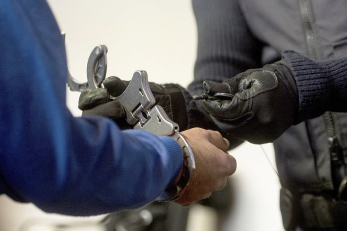 Ilustračný obrázok k článku Iba 22-ročný recidivista z Lučenca znásilnil dôchodkyňu! Usvedčiť ho má DNA