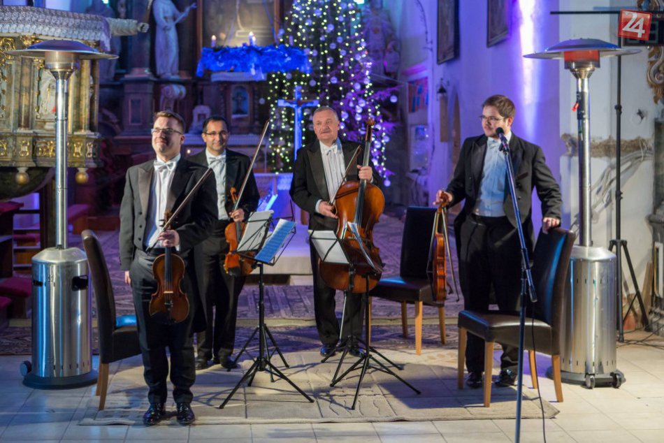 Ilustračný obrázok k článku Adventný koncert v mikulášskom gotickom kostole: Tú nádheru musíte vidieť! FOTO