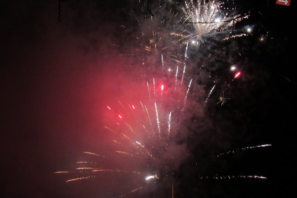 Ilustračný obrázok k článku To bola ale paráda: Prešovskú oblohu rozžiaril ohňostroj, sledujte tie zábery