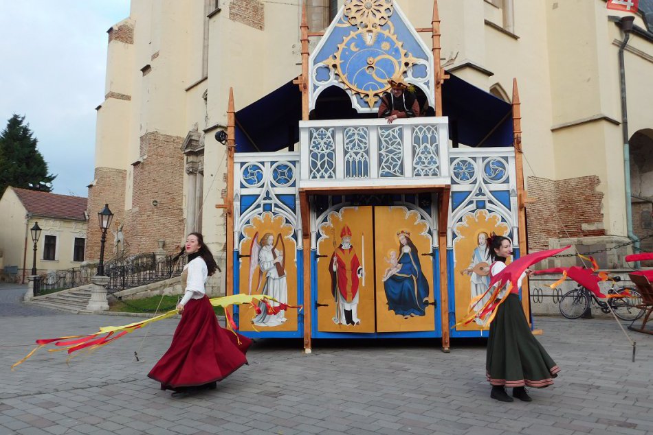 Ilustračný obrázok k článku Stredoveké adventné trhy budú skôr: Prinesú tiež novinky, značte si do kalendára