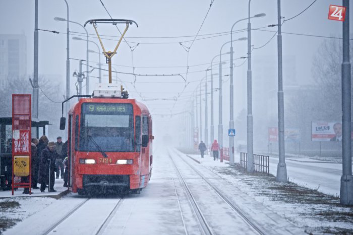 Ilustračný obrázok k článku Chystáte sa privítať nový rok v centre Bratislavy? MHD na Silvestra a Nový rok posilnia