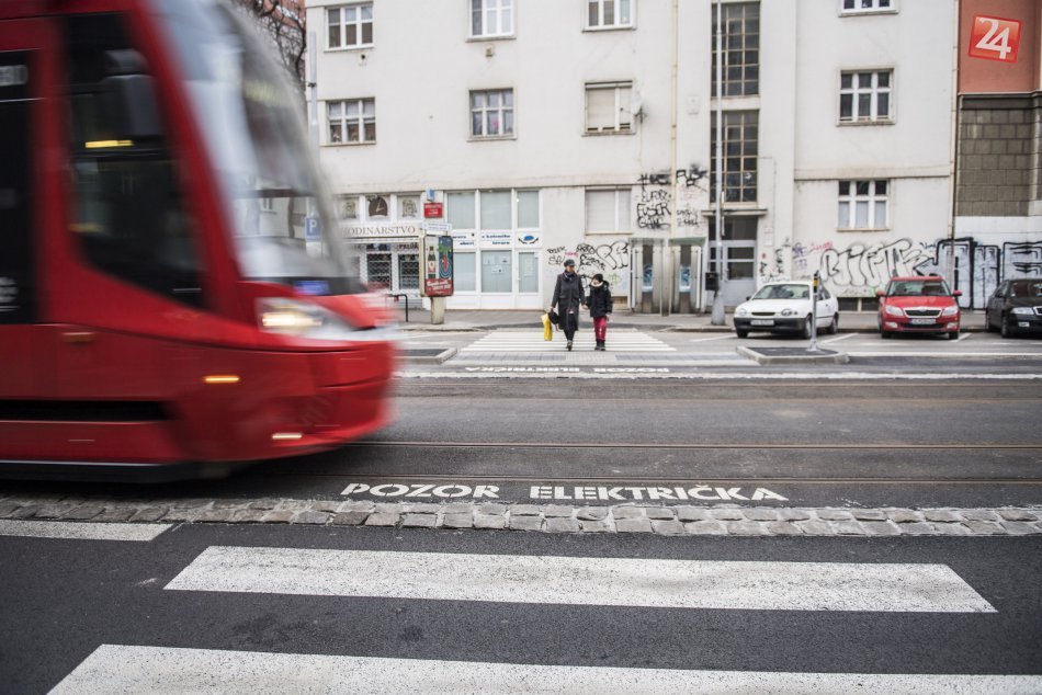 Ilustračný obrázok k článku Dopravný podnik chce opraviť časť električkovej trate na Americkom námestí