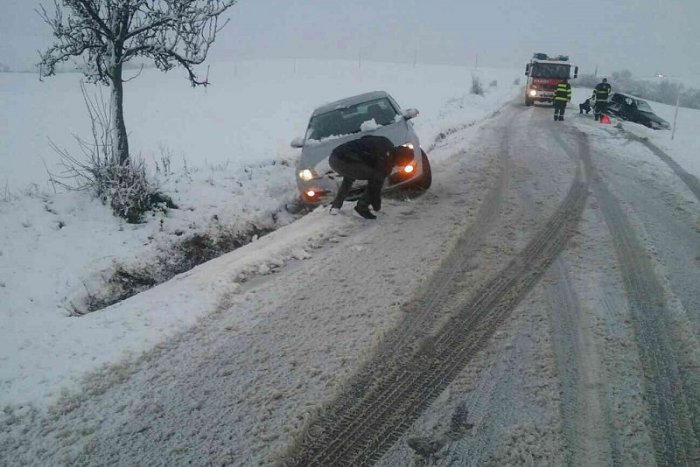 Ilustračný obrázok k článku Biela koncoročná nádielka: Pre Brezno je výstraha 2. stupňa pred snežením