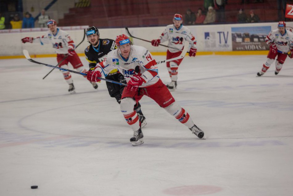 Ilustračný obrázok k článku Tabaček a Langhammer v Mikuláši skončili: Novú zmluvu podpísali s prvoligistom