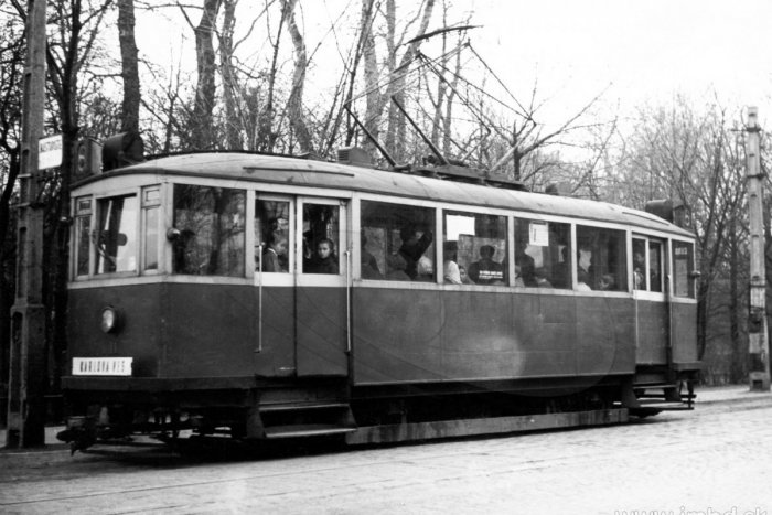 Ilustračný obrázok k článku Pred 64 rokmi začali premávať električky z Karlovky do Petržalky