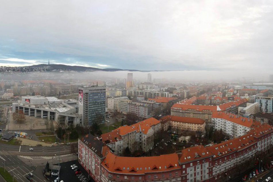 Ilustračný obrázok k článku RANNÁ ŠTVORKA: Začiatok týždňa prinesie oblačné počasie s teplotami do 17 stupňov