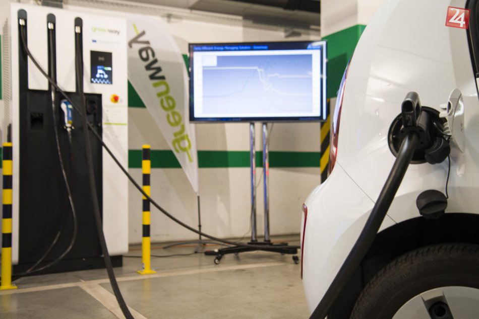 Ilustračný obrázok k článku V Avione otvorili novú rýchlonabíjaciu stanicu pre elektromobily