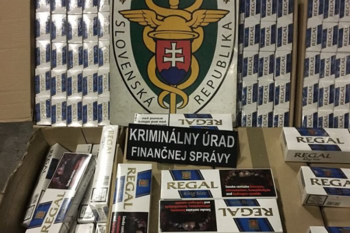 Ilustračný obrázok k článku Veľký úlovok slovenských colníkov: Zaistili kontrabant za stovky tisíc eur