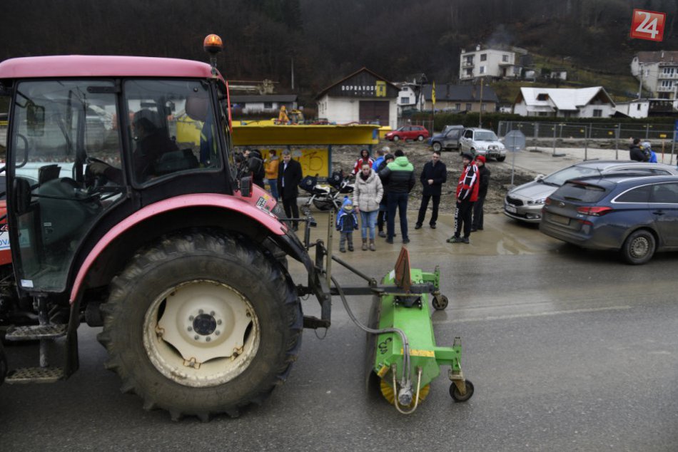 Ilustračný obrázok k článku Milochov trpí modernizáciou železnice: Čo Považskobystričanov trápi? FOTO
