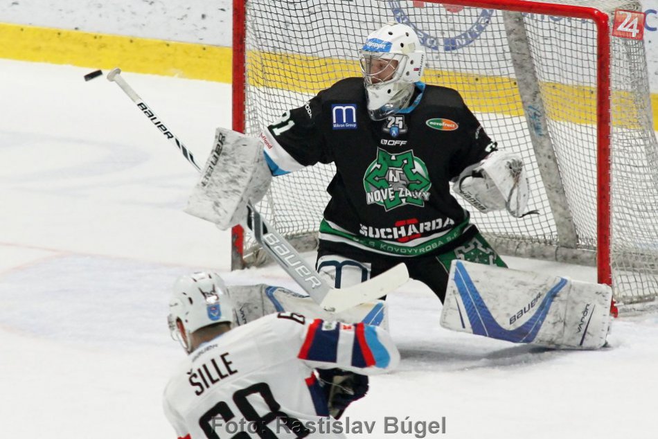 Ilustračný obrázok k článku Nové Zámky opustil Lantoši: Prichádza trojica hráčov spod Zobora