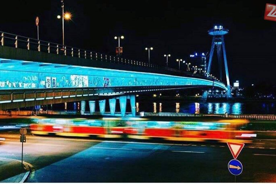 Ilustračný obrázok k článku Odkaz Slovensku: Vyhliadková veža UFO bude mať špeciálne nasvietené piliere