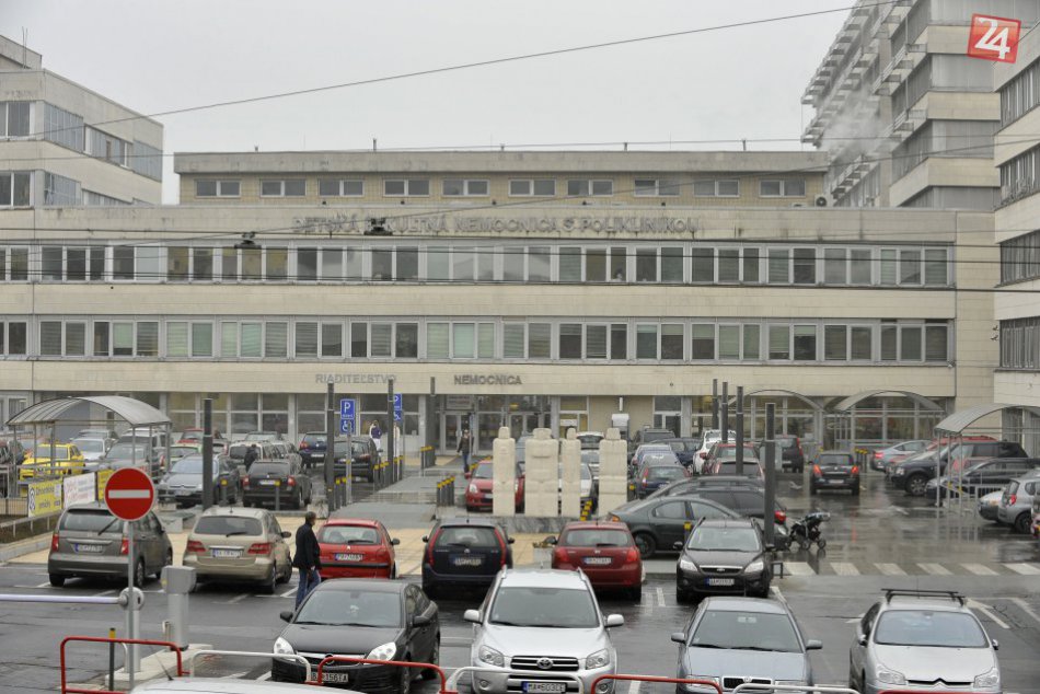 Ilustračný obrázok k článku Parkovanie v štátnych nemocniciach sa nemení: Naďalej ostáva bezplatné