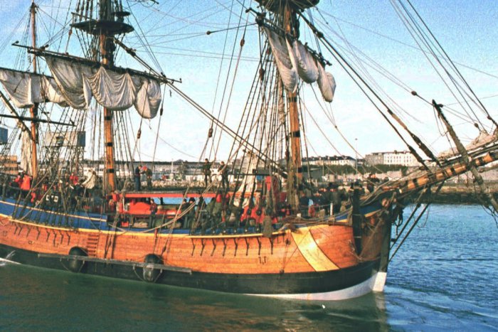 Ilustračný obrázok k článku RANNÁ ŠTVORKA: Pred 240 rokmi objavil moreplavec James Cook Havaj