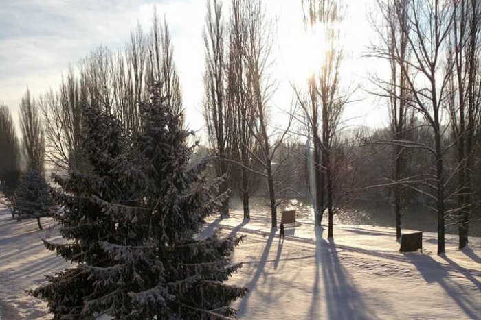 Ilustračný obrázok k článku Aktuálne FOTO z mikulášskych ulíc: Perinbaba premenila mesto na nepoznanie