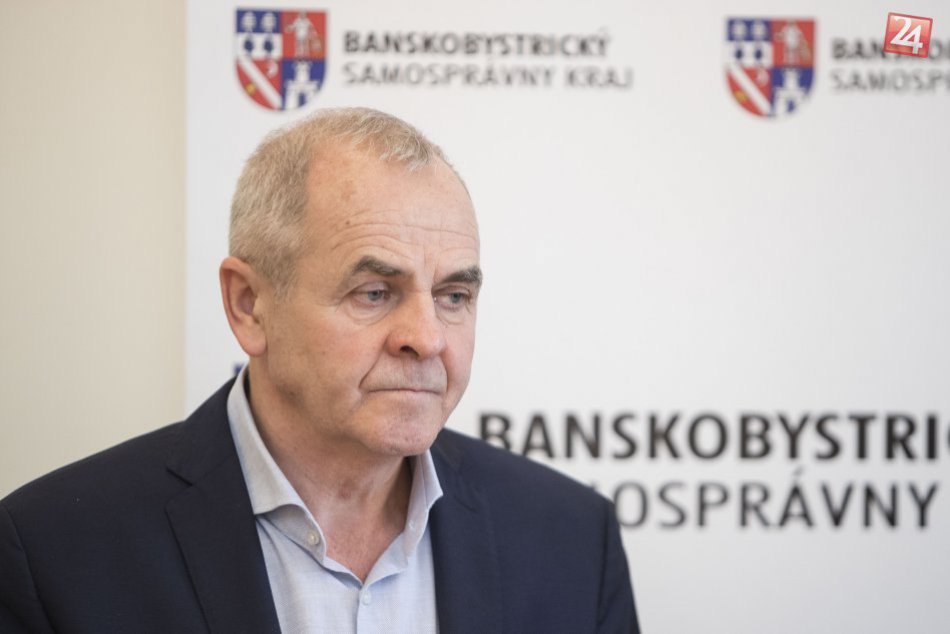 Ilustračný obrázok k článku Lunter chce otvoriť Úrad BBSK verejnosti. Samospráva zavádza tieto NOVINKY