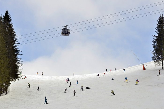Ilustračný obrázok k článku Za dobré vysvedčenie na lyže: Snehové podmienky sú v strediskách veľmi dobré