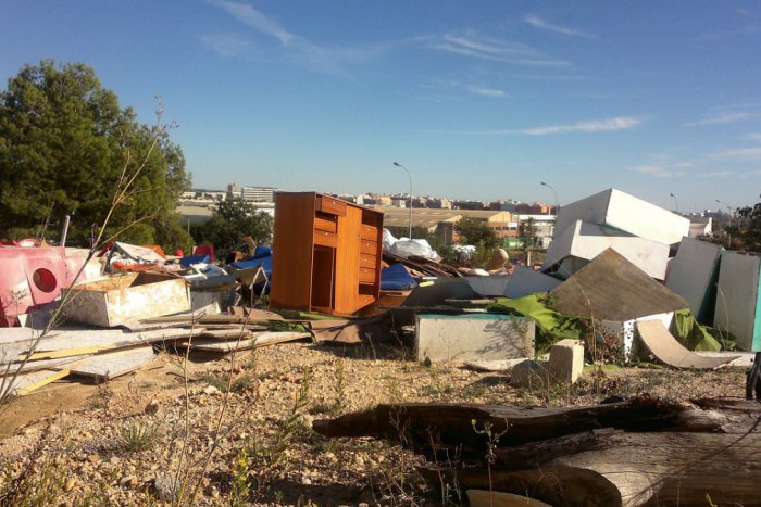 Ilustračný obrázok k článku Nelegálna skládka na Poštárke