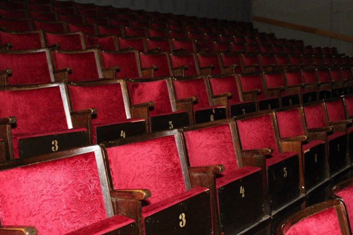 Ilustračný obrázok k článku Skrášlite si domácnosť starým, ale zato štýlovým sedadlom z kina