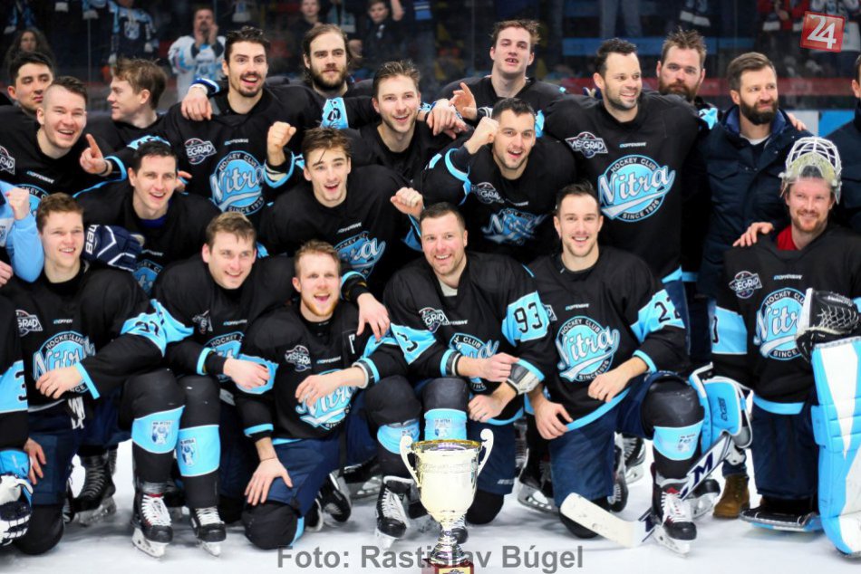 Ilustračný obrázok k článku Historický úspech: Nitra zdolala Miškovec a získala Vyšehradský pohár, FOTO