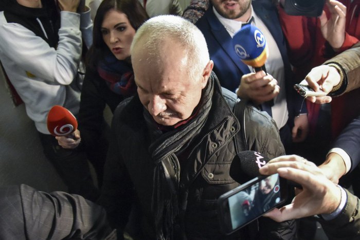 Ilustračný obrázok k článku Rozsudky v kauze platinových sít: Znalca odsúdili na 10 rokov za mrežami