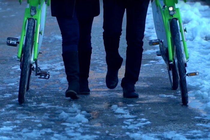 Ilustračný obrázok k článku Zdieľané bicykle sa vrátia späť do ulíc Nitry: Pripravujú ich na sezónu