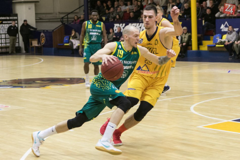 Ilustračný obrázok k článku Dramatický zápas s rozdielom troch bodov. Iskra Svit bojovala proti Leviciam