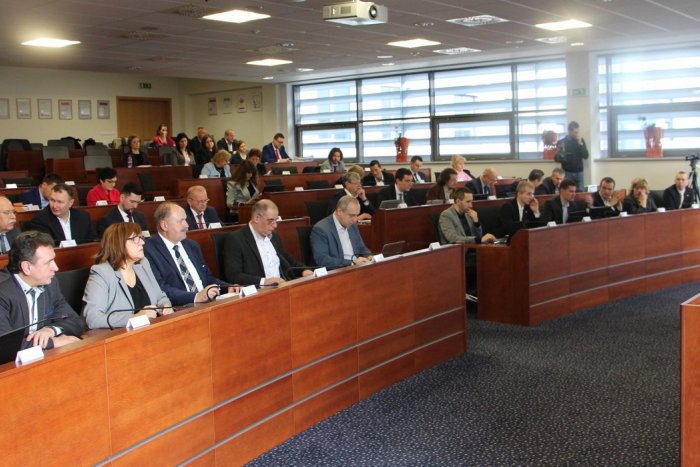 Ilustračný obrázok k článku Rozhodnuté: Krajský poslanec za okres Trenčín Tomáš Vaňo nemusí platiť pokutu