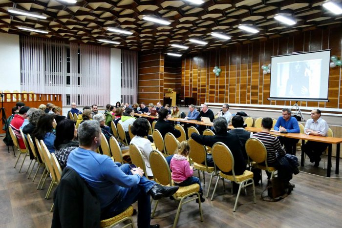 Ilustračný obrázok k článku Rožňavčania môžu rozhodnúť o rozdelení mestských peňazí: FOTO, VIDEO z diskusného fóra